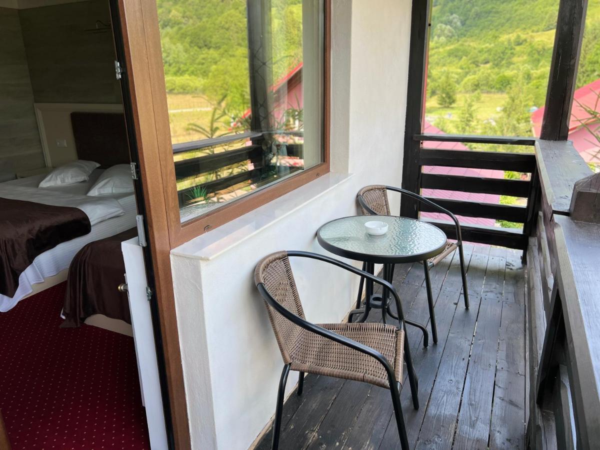 Royal Bucovina Residence Adults Only-Self Check-In Campulung Moldovenesc Ngoại thất bức ảnh