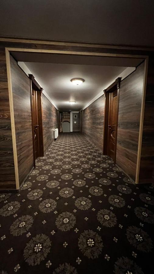 Royal Bucovina Residence Adults Only-Self Check-In Campulung Moldovenesc Ngoại thất bức ảnh